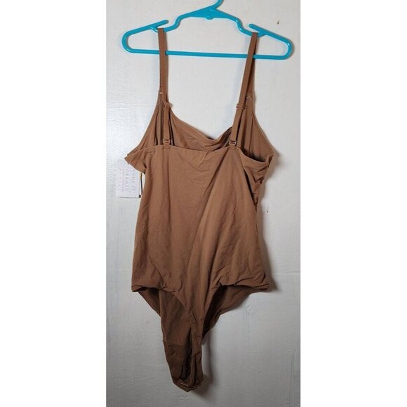 New Auden Women's Brown Square-Neck Sleeveless Shapewear Bodysuit Size XS - Picture 3 of 4